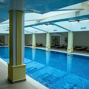 Parklands & Pool Bansko