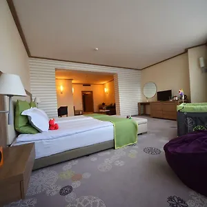 Suite Hotel Sofia מלון